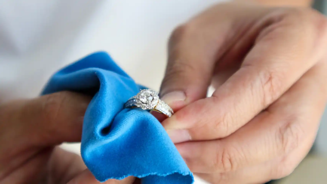 como-limpiar-tu-anillo como-limpiar-tu-anillo